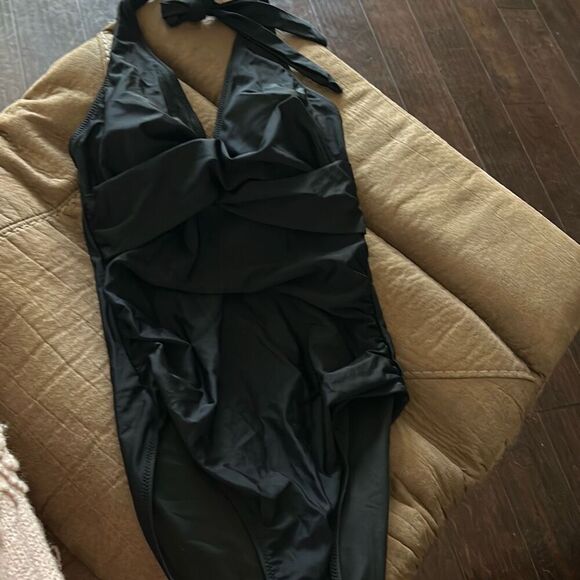 SUUKSESS Women’s Tummy Control One Piece Halter Top Swimsuit. Black. Small. NWOT - Picture 4 of 4